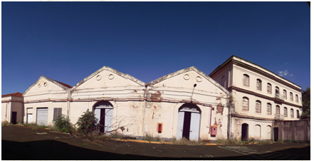 Interior das antigas instalações