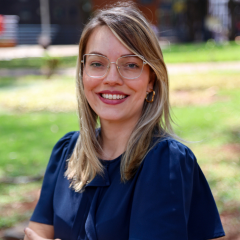 Profa. Dra. Camilla Silva Geraldello